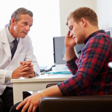 Los adolescentes lo están pasando mal. ¿Qué pueden hacer los padres?
