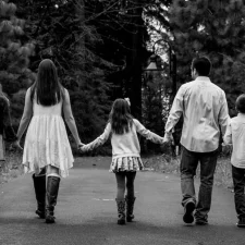 CLAVES PARA EDUCAR EN FAMILIA